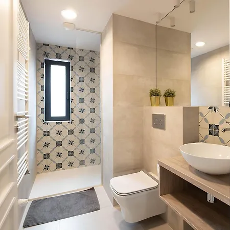 Apartment Riverfront Motlawa By Palm Aparts